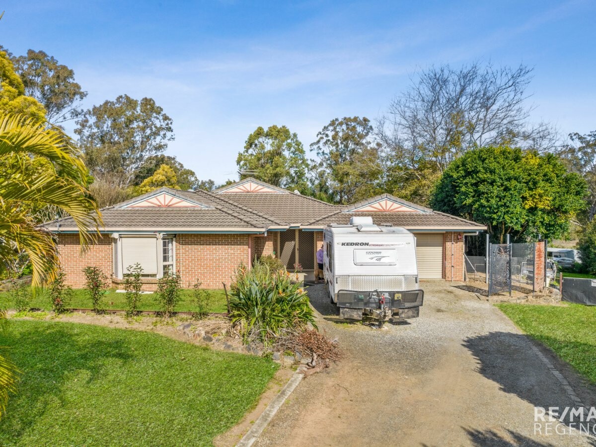 42 Lincoln Court Gleneagle Queensland House for Sale RE/MAX Australia