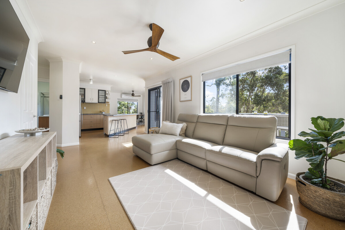 9 Parkway Drive Highfields Queensland House for Sale RE/MAX Australia