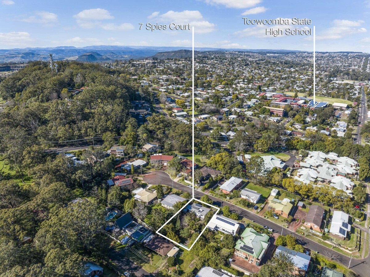 7 Spies Court Mount Lofty Queensland House for Sale RE/MAX Australia