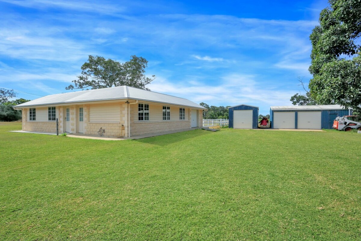 19 James Henderson Way Gooburrum Queensland House for Sale RE/MAX