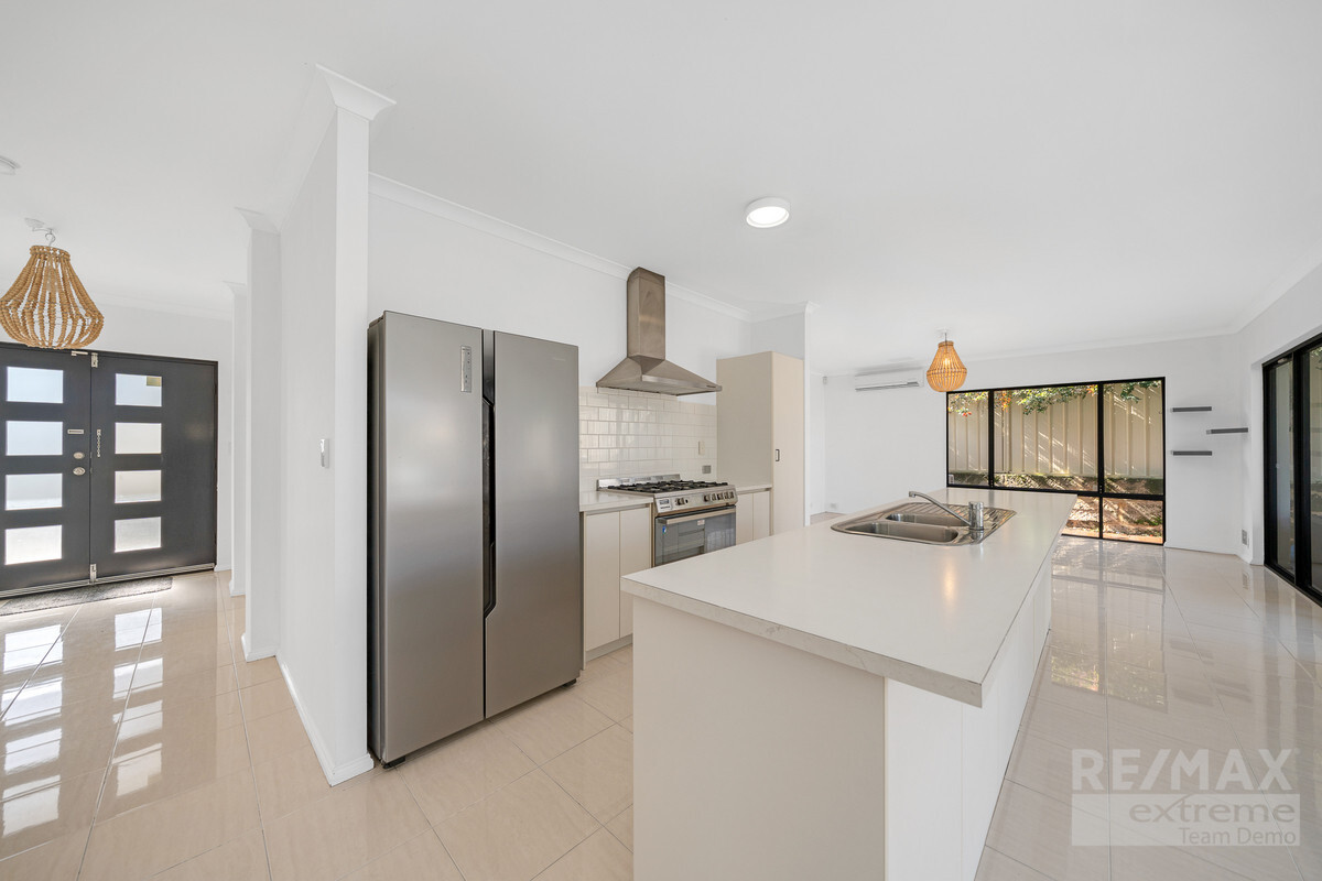 126 Golf Links Drive Carramar Western Australia House for Sale RE/MAX