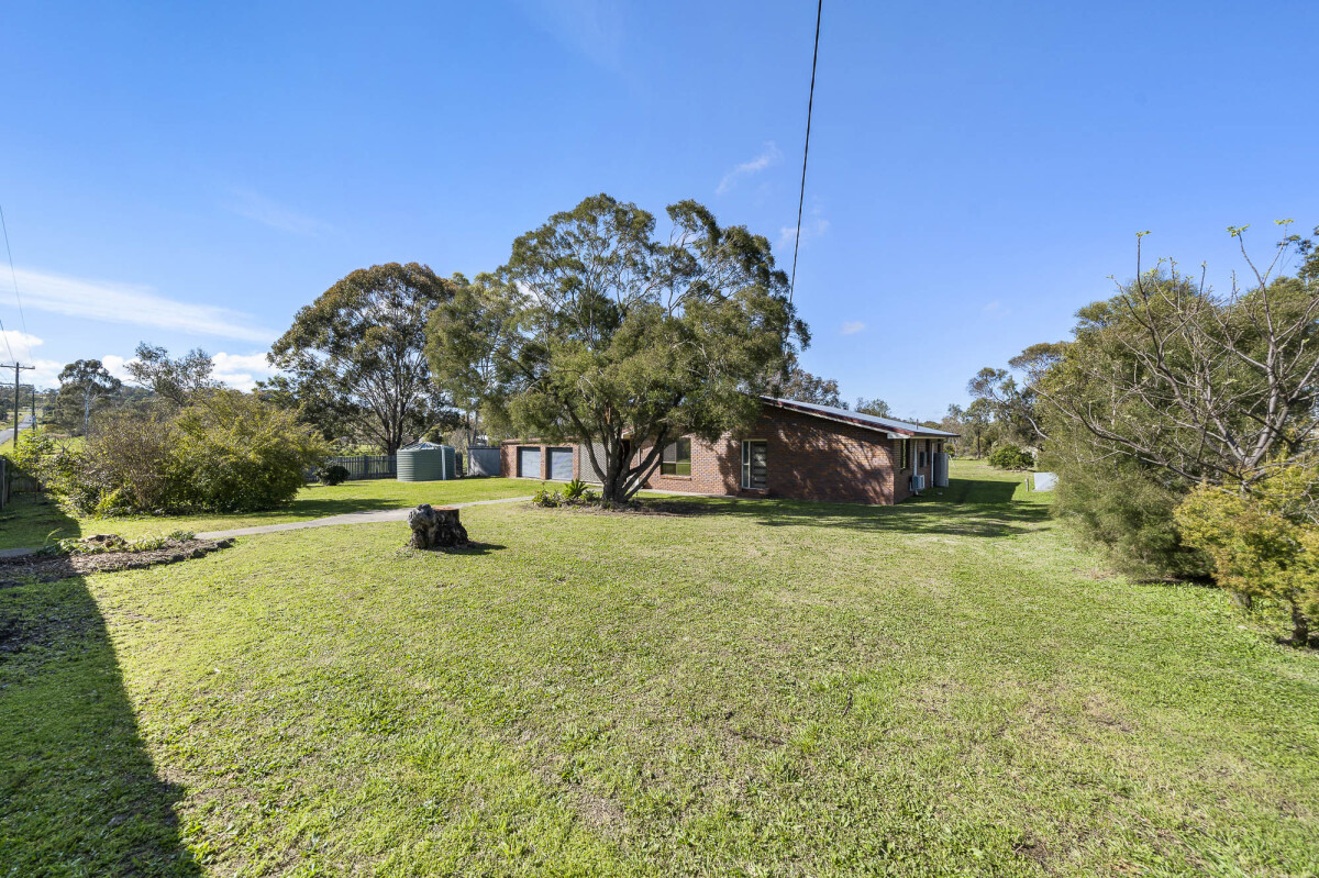 22 Burkes Road Gowrie Junction Queensland AcreageSemirural for Sale