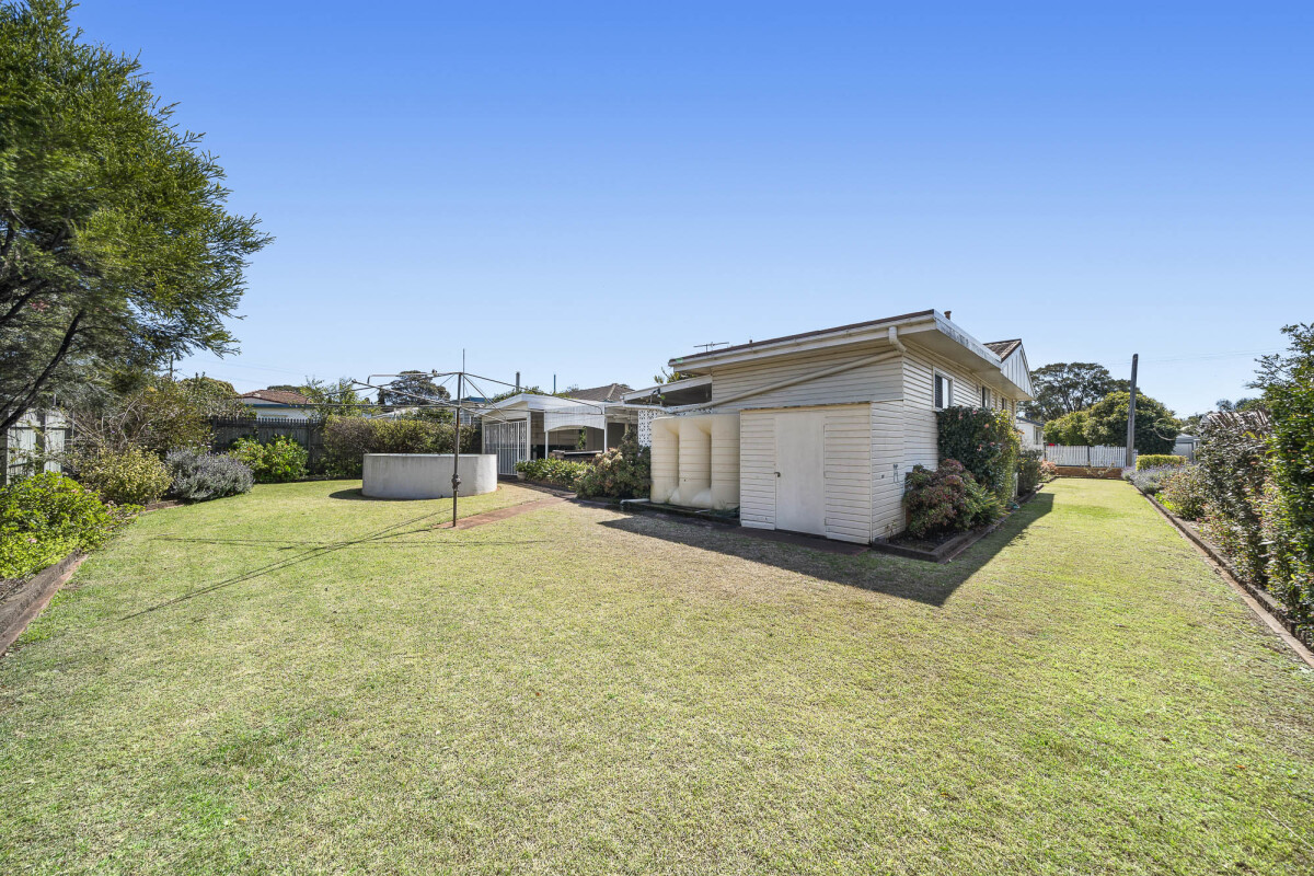 16 Bullock Street Rockville Queensland House for Sale RE/MAX Australia