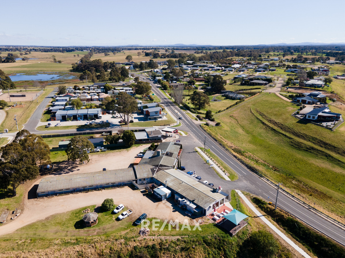 2054 Swan Reach Hotel/Motel Freehold Swan Reach Victoria for Sale RE