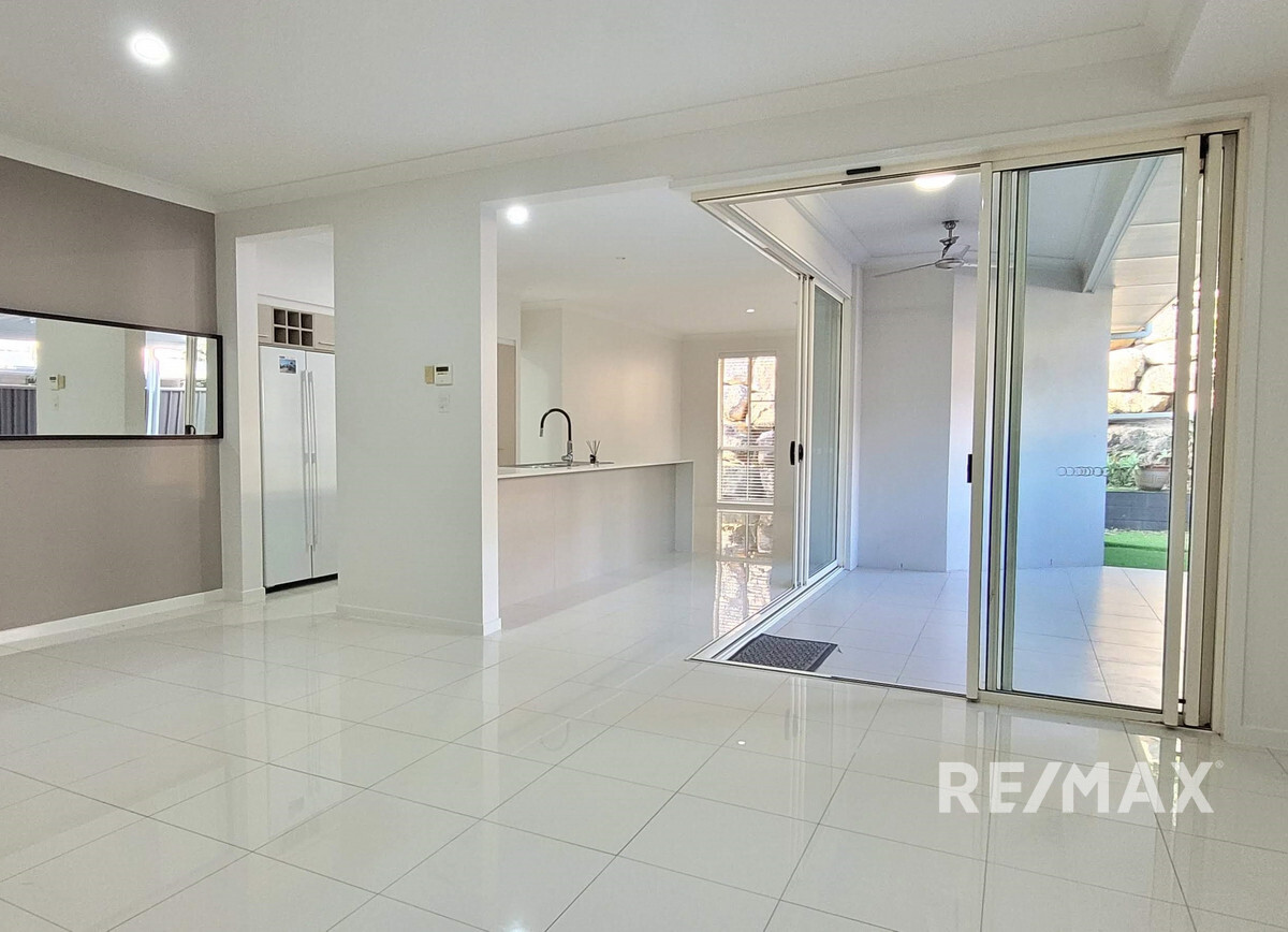 21 Holly Crescent Griffin Queensland House for Sale RE/MAX Australia