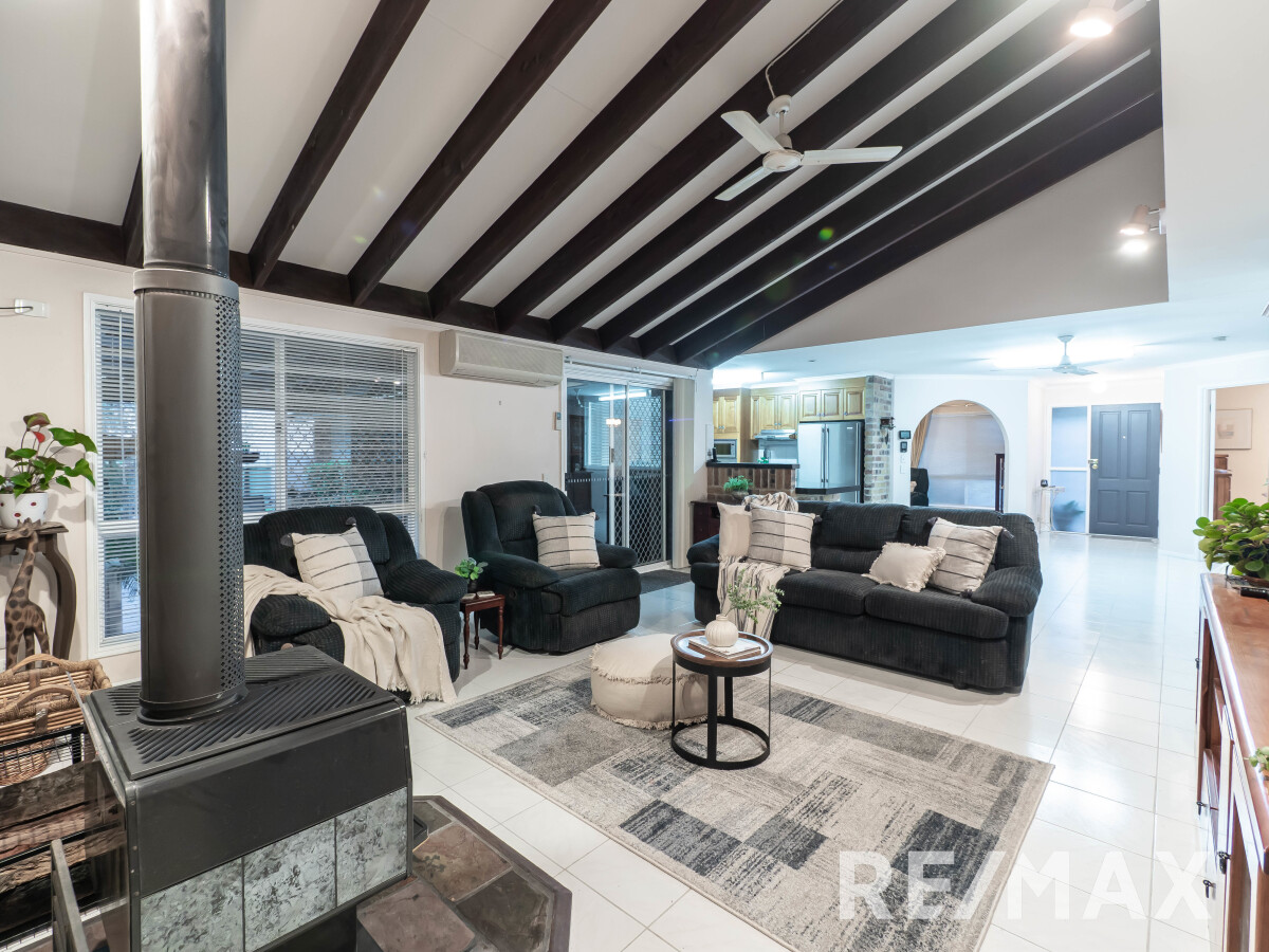 24 Oakmont Crescent Albany Creek Queensland House for Sale RE/MAX