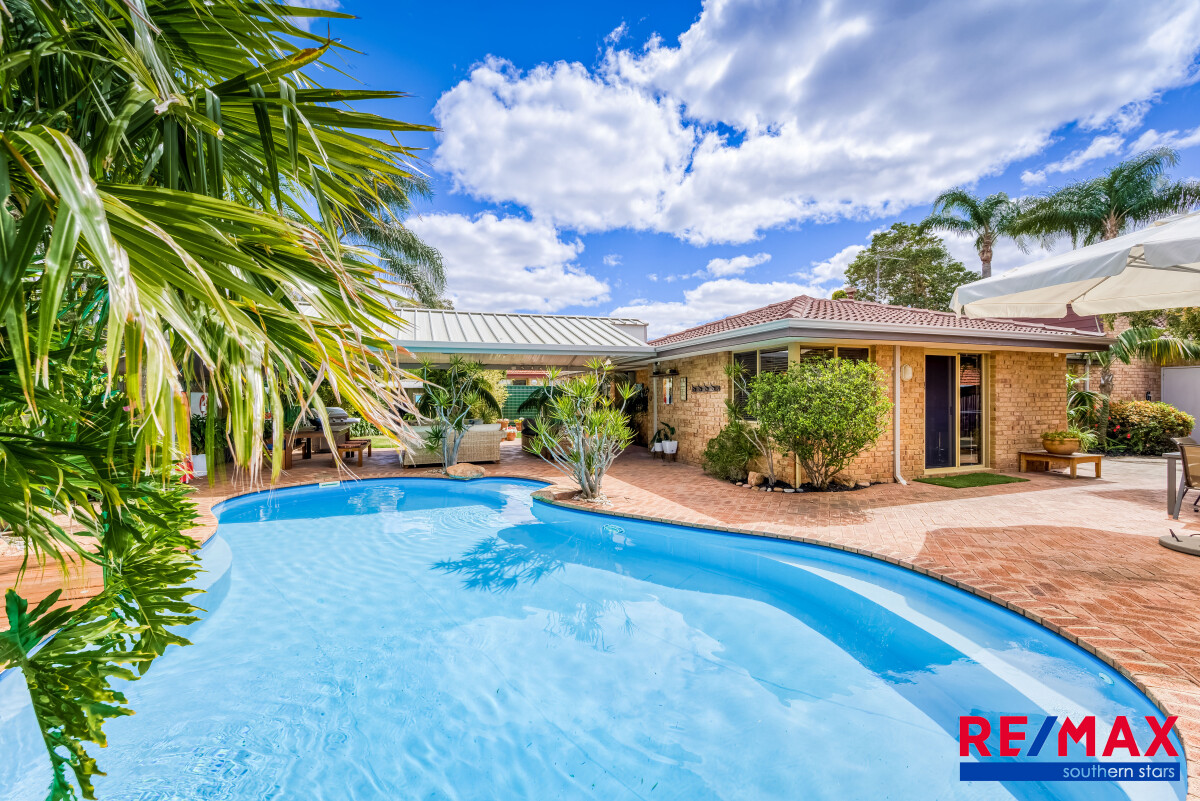19 Hillock Circle Leeming Western Australia House for Sale RE/MAX Australia