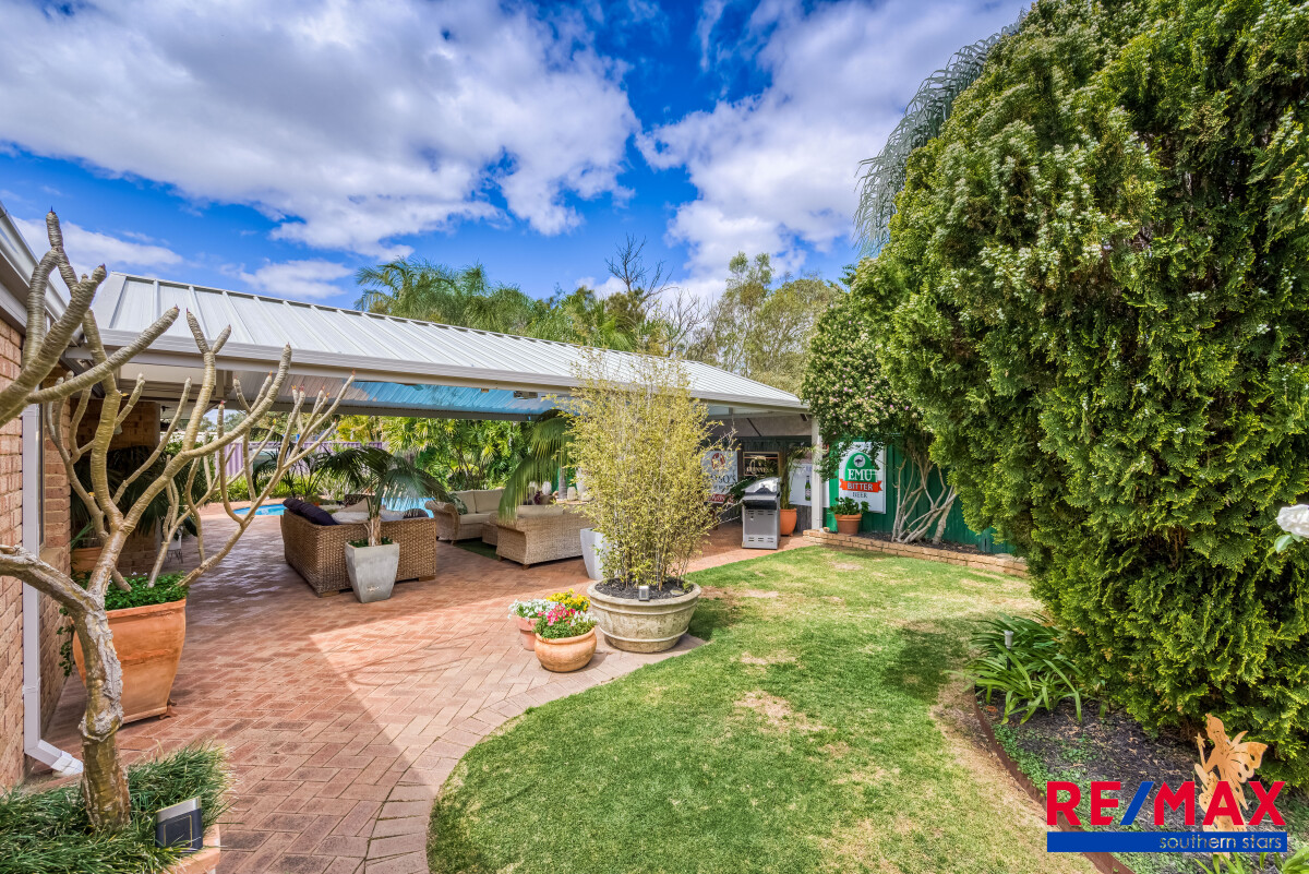 19 Hillock Circle Leeming Western Australia House for Sale RE/MAX Australia