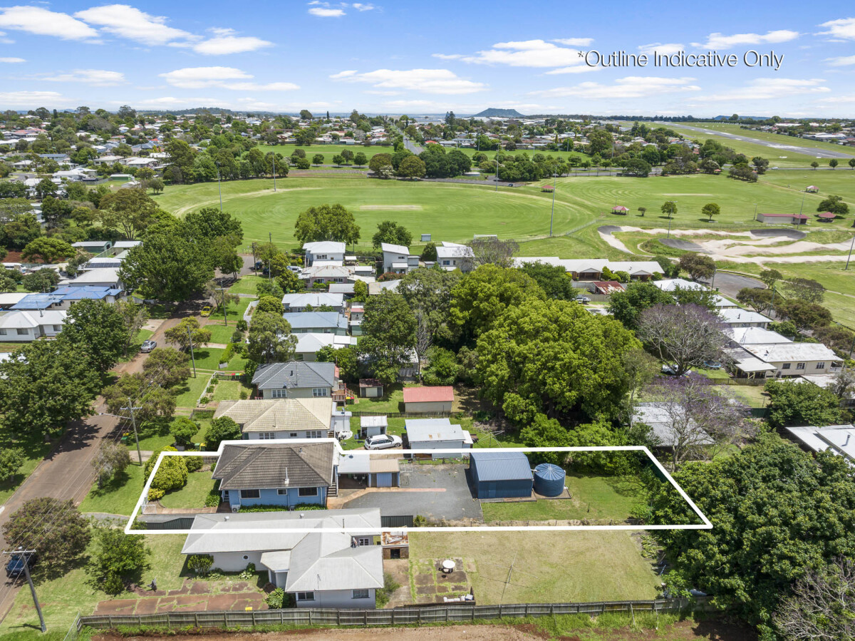 11 Park Street Wilsonton Queensland House for Sale RE/MAX Australia