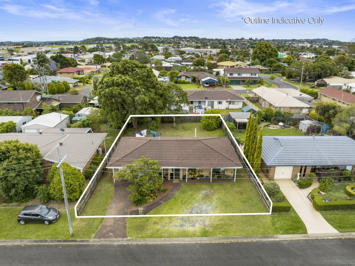 7 Cabarita Crescent Glenvale Queensland House for Sale RE/MAX Australia