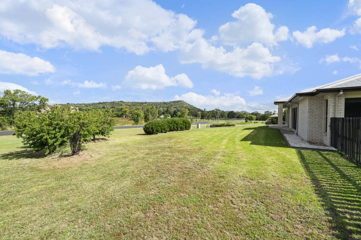 3 Storeys Road Kingsthorpe Queensland AcreageSemirural for Sale RE/MAX Australia