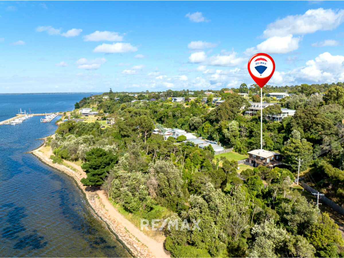 48 Beach Road Metung Victoria House for Sale RE/MAX Australia