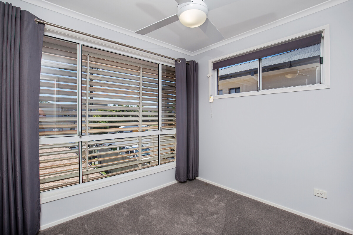 1/36 Robert Street Labrador Queensland DuplexSemidetached for Sale