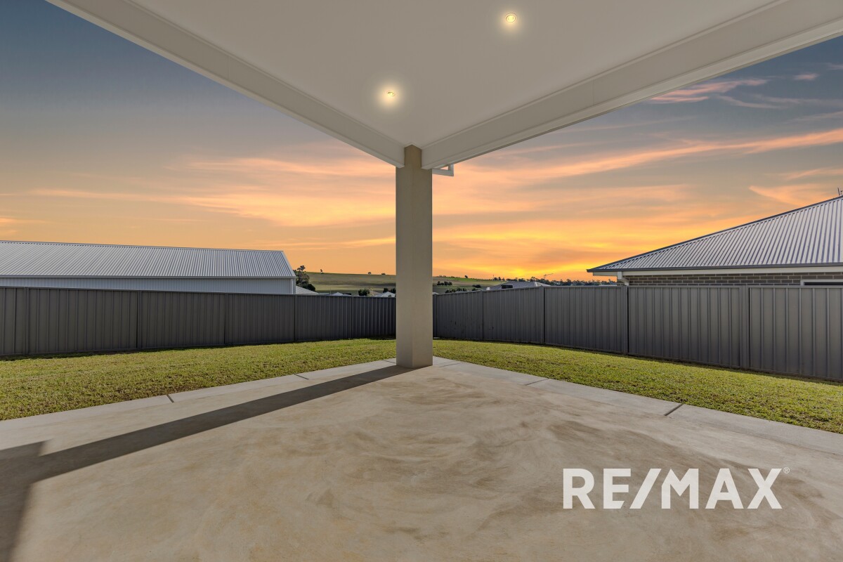 22 Hayes Crescent Junee New South Wales House for Sale RE/MAX Australia