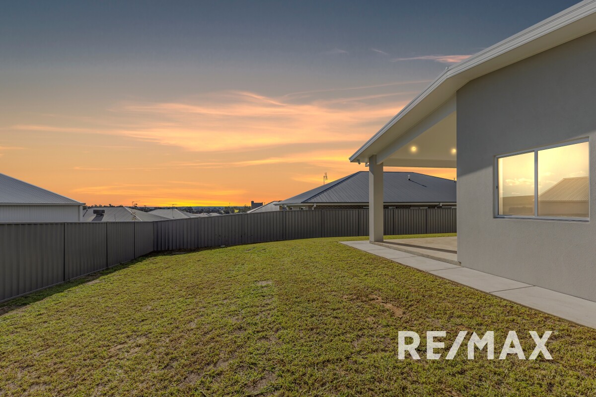 22 Hayes Crescent Junee New South Wales House for Sale RE/MAX Australia