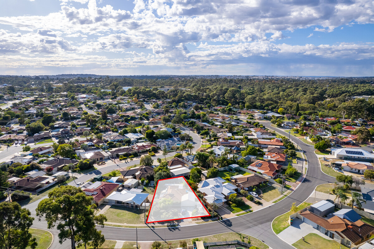 21 Adelaide Circle Craigie Western Australia House for Sale RE/MAX